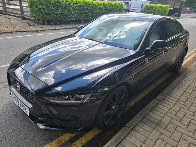 2025 Jaguar Xe