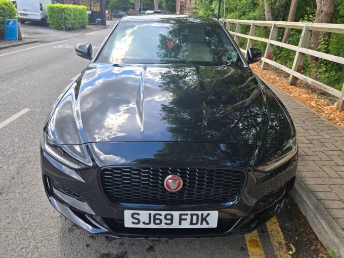 2025 Jaguar Xe