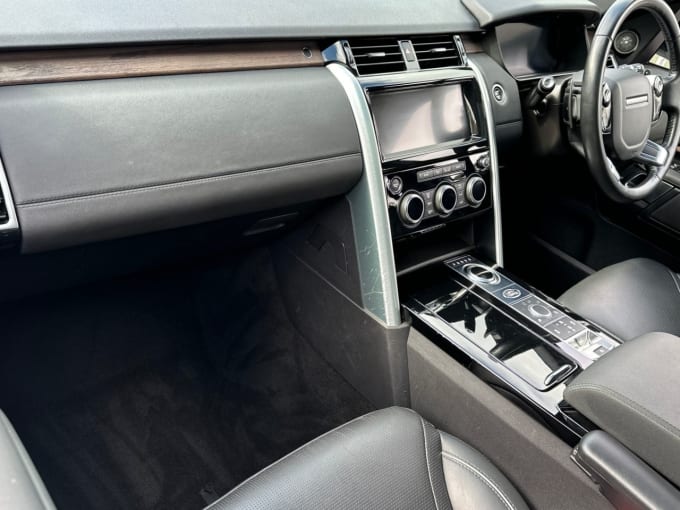 2025 Land Rover Discovery
