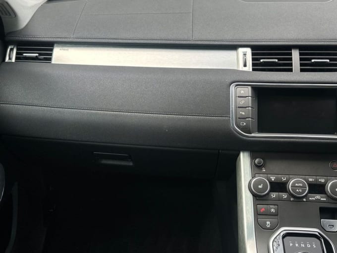 2025 Land Rover Range Rover Evoque