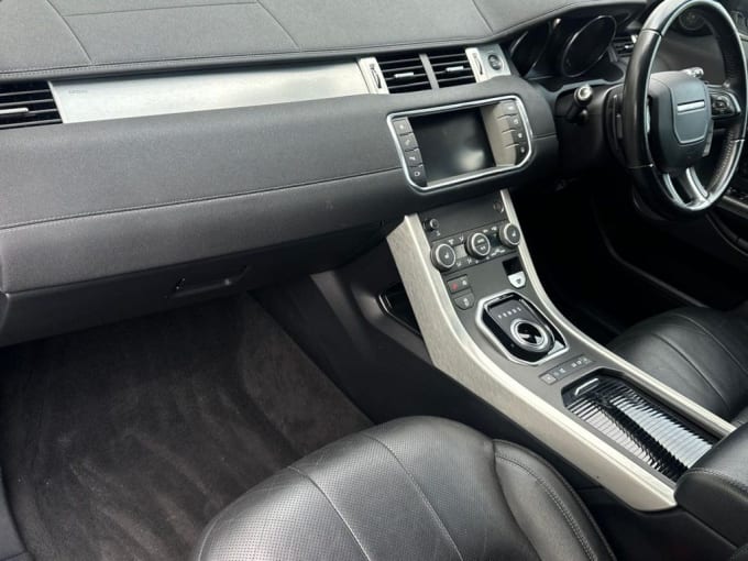 2025 Land Rover Range Rover Evoque