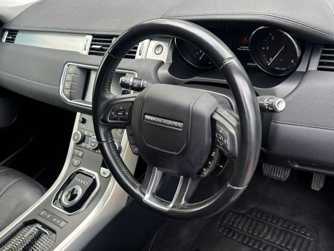 2025 Land Rover Range Rover Evoque