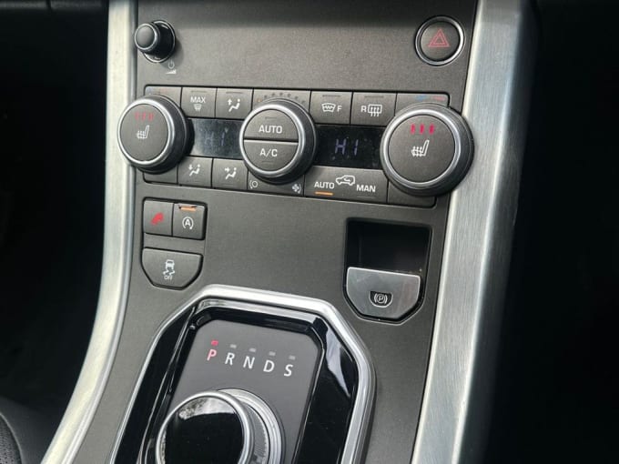 2025 Land Rover Range Rover Evoque