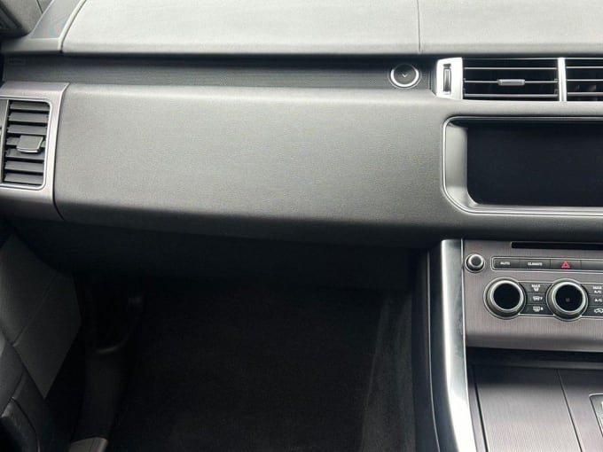 2025 Land Rover Range Rover Sport