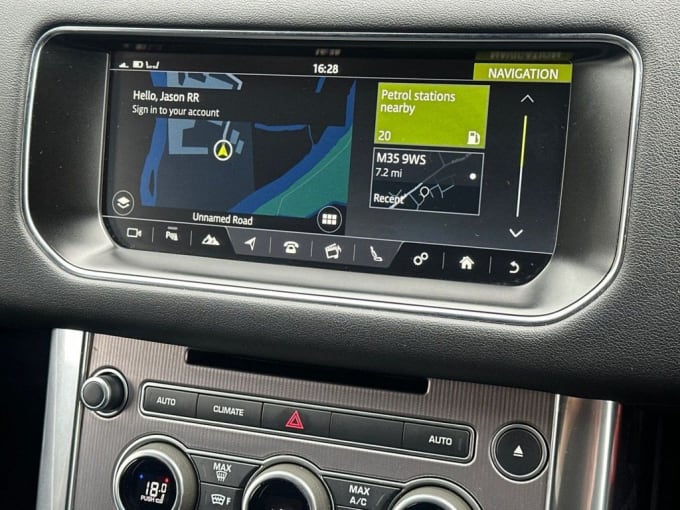 2025 Land Rover Range Rover Sport