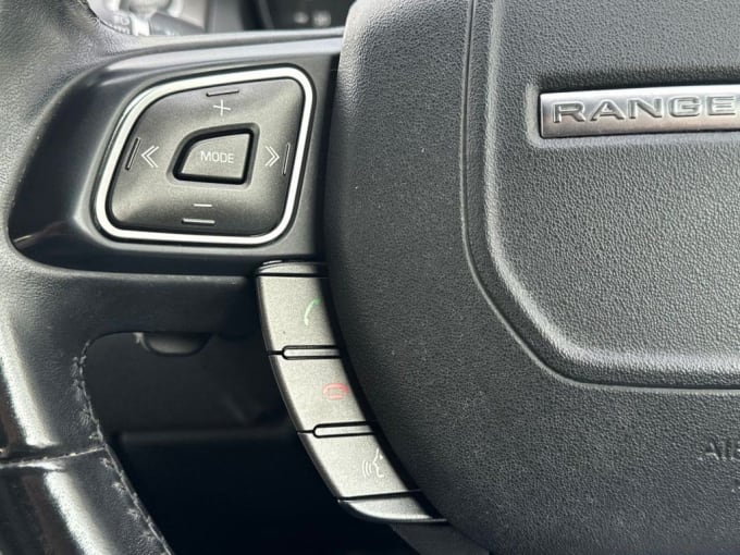 2025 Land Rover Range Rover Evoque