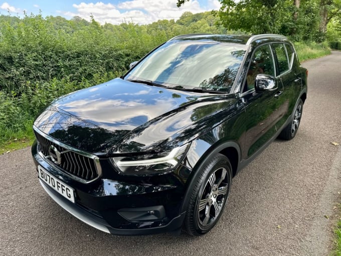 2025 Volvo Xc40