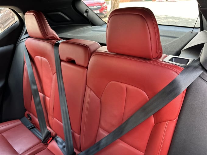 2025 Volvo Xc40