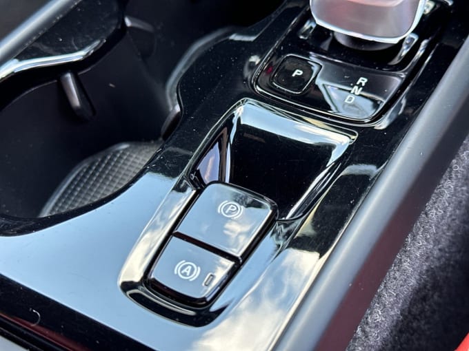 2025 Volvo Xc40