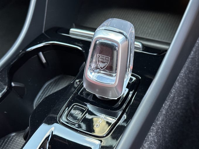 2025 Volvo Xc40