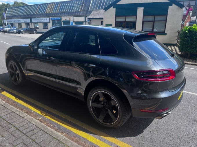 2025 Porsche Macan