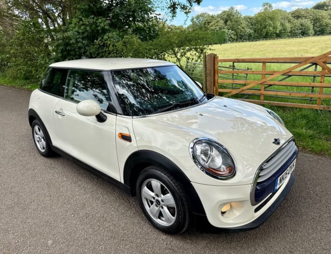 2025 Mini Hatch