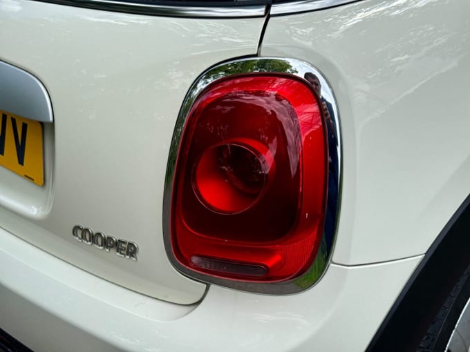 2025 Mini Hatch