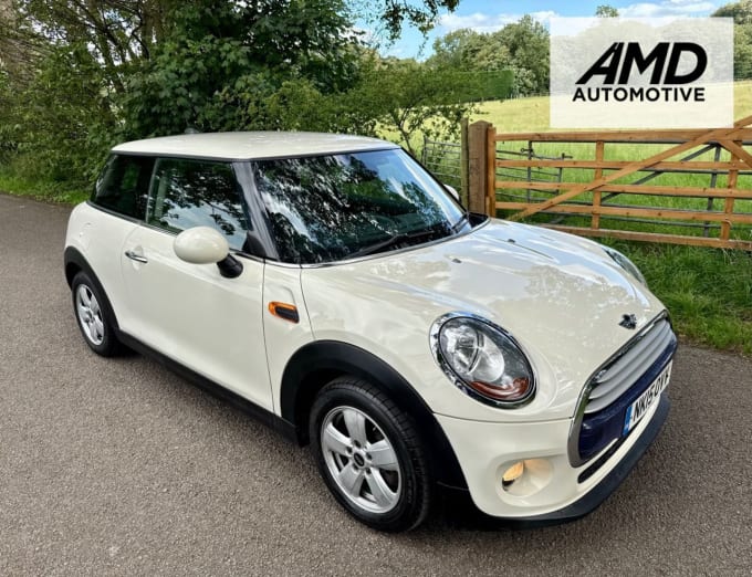 2025 Mini Hatch