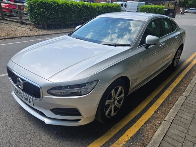 2025 Volvo S90