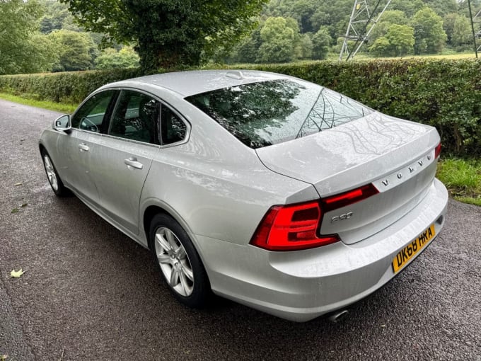2025 Volvo S90