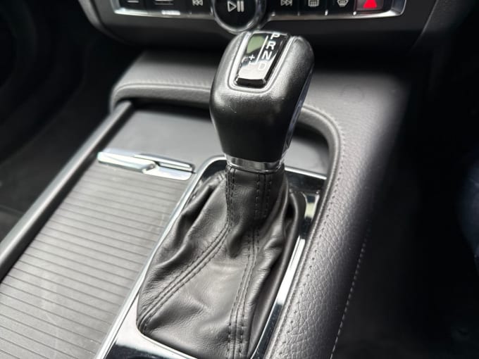 2025 Volvo S90