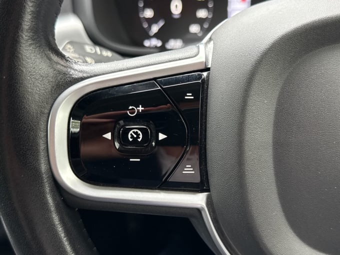 2025 Volvo S90