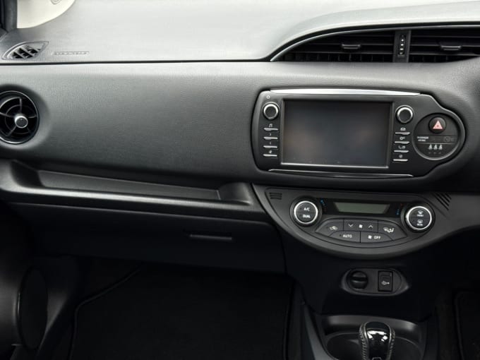 2025 Toyota Yaris