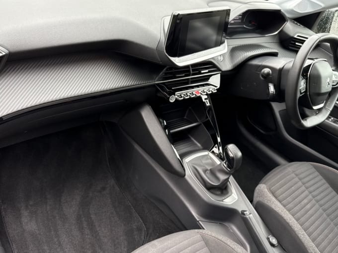 2025 Peugeot 208