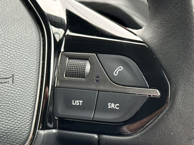 2025 Peugeot 208
