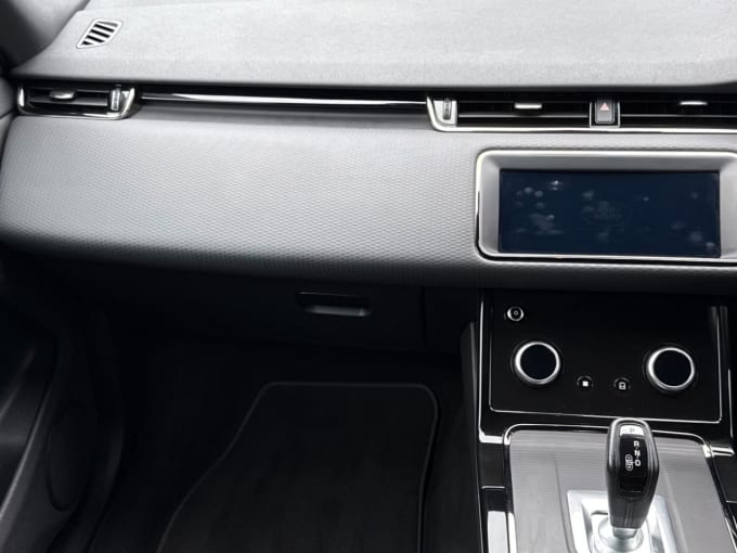2025 Land Rover Range Rover Evoque
