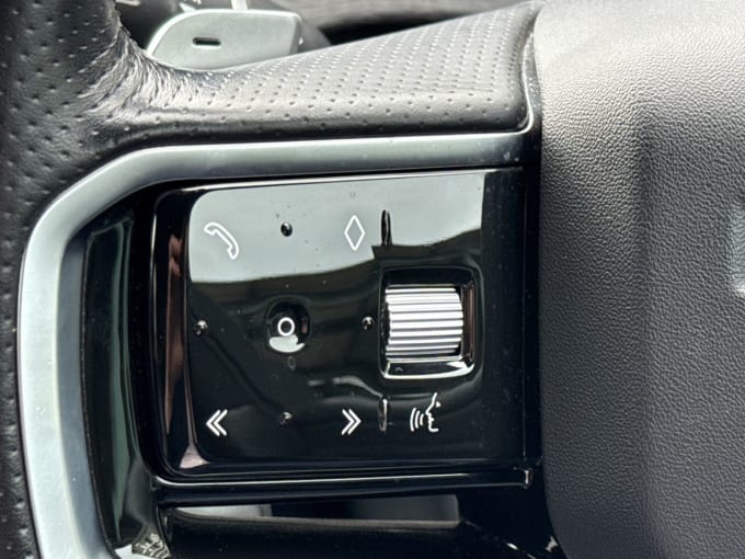 2025 Land Rover Range Rover Evoque
