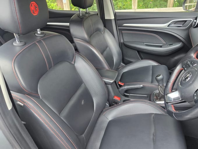 2025 Mg Mg Zs