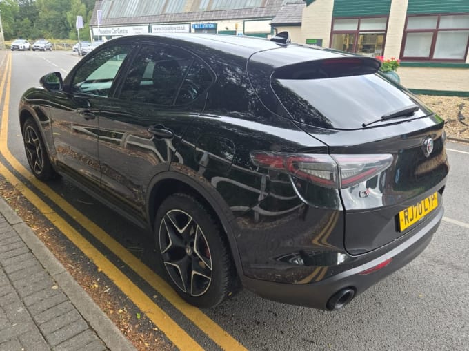 2025 Alfa Romeo Stelvio