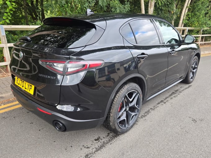 2025 Alfa Romeo Stelvio