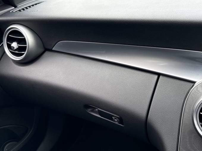 2025 Mercedes-benz C-class