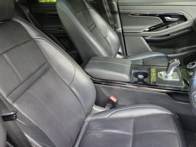 2025 Land Rover Range Rover Evoque