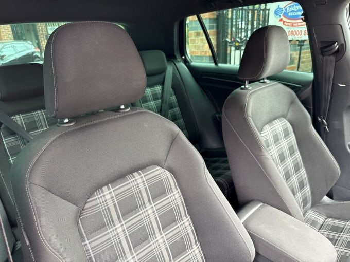 2025 Volkswagen Golf