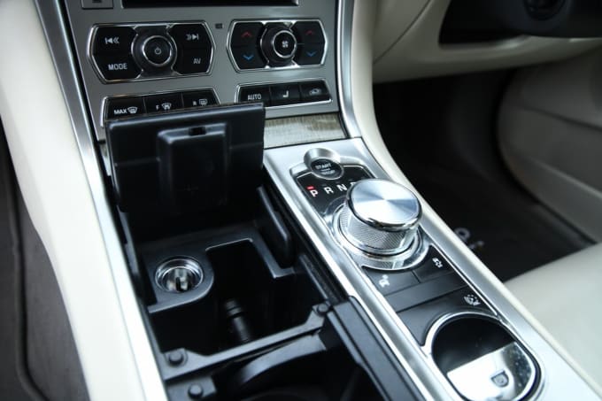 2014 Jaguar Xf