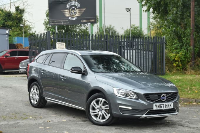 2024 Volvo V60 Cross Country