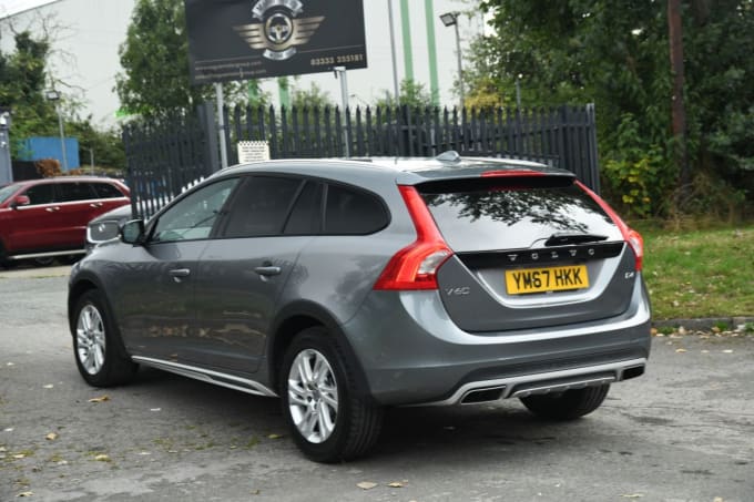 2024 Volvo V60 Cross Country