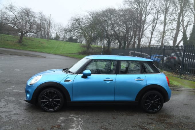 2025 Mini Hatch