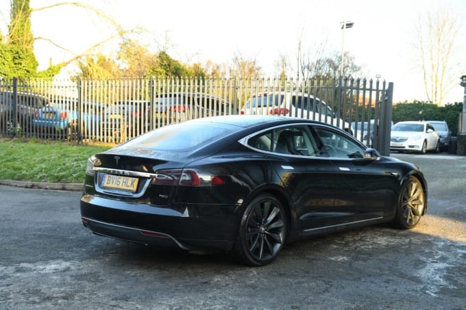 2025 Tesla Model S