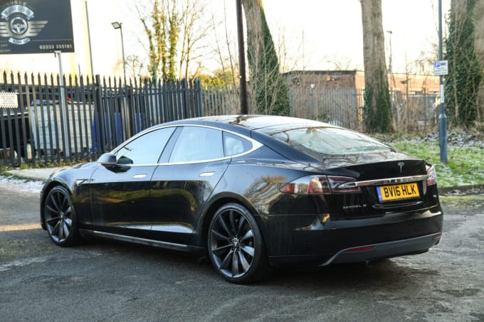 2025 Tesla Model S