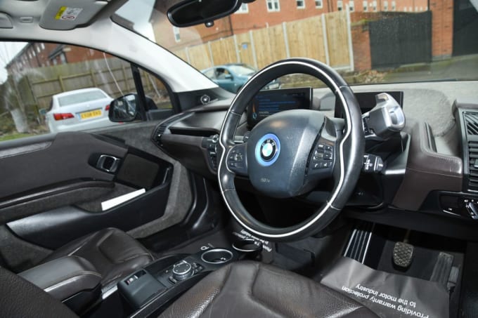 2025 BMW I3