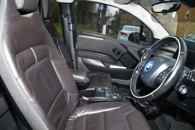 2025 BMW I3