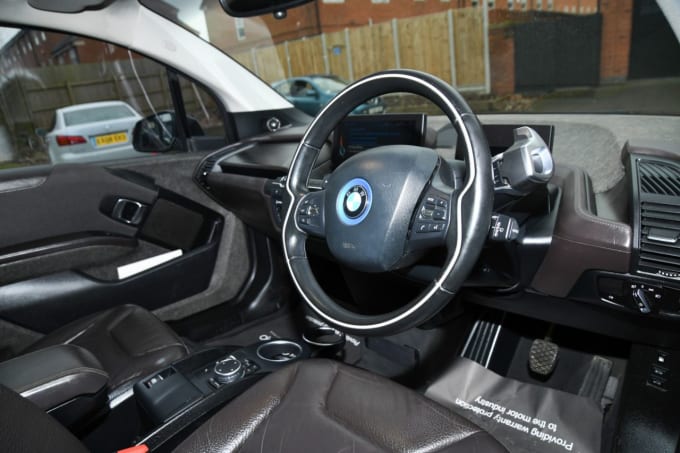 2025 BMW I3