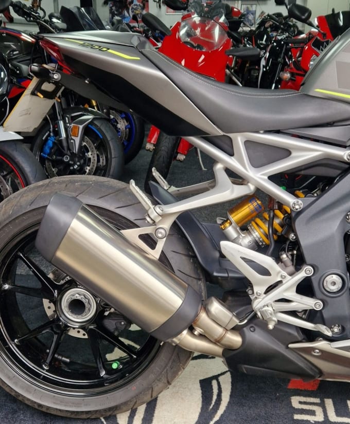 2022 Triumph Speed Triple Rs 1160