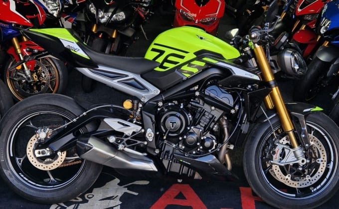 2023 Triumph Street Triple Rs