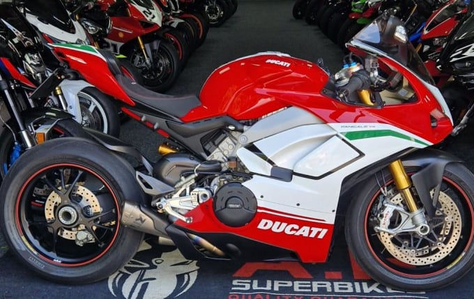 2018 Ducati Panigale V4 Speciale