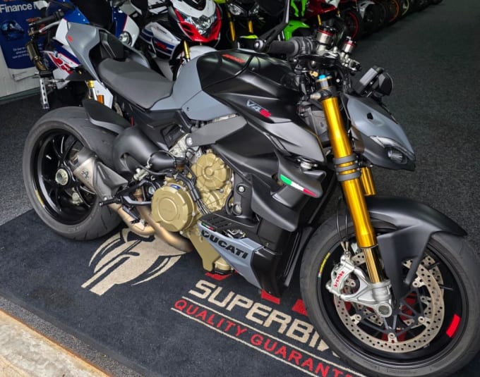 2023 Ducati Streetfighter V4