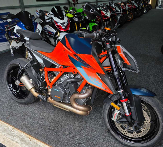 2021 Ktm 1290 Super Duke R 21