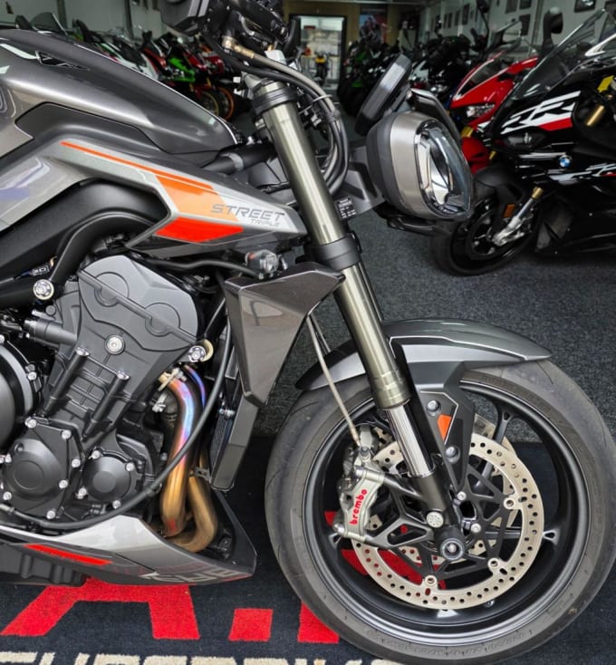 2024 Triumph Street Triple Rs