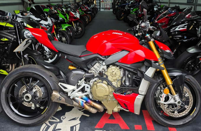 2020 Ducati Streetfighter V4 S