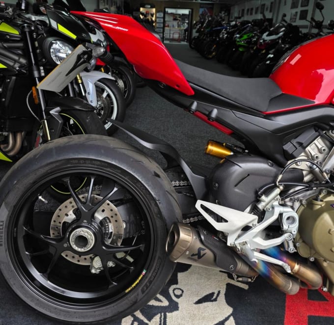 2020 Ducati Streetfighter V4 S